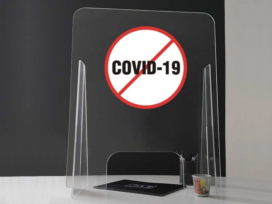COVID-19 caurspīdīgs galda ekrāns